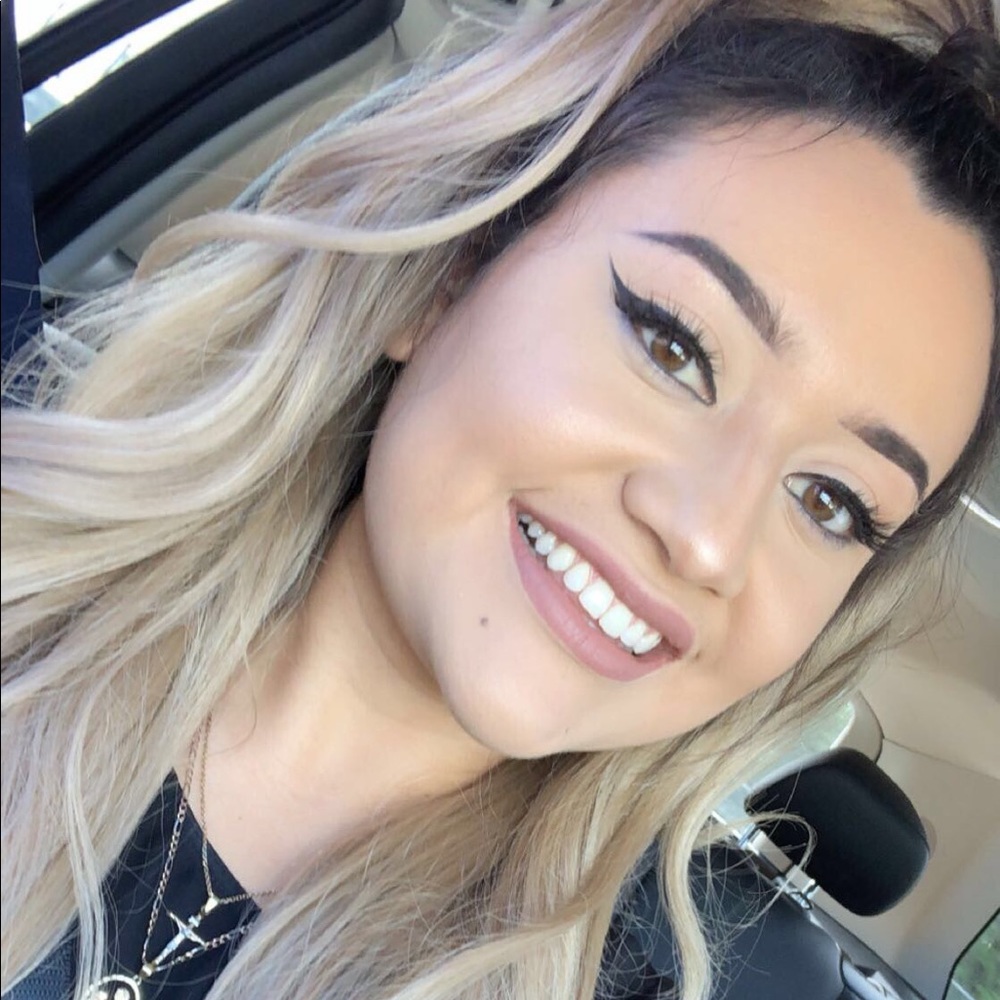 Meet your Posher, Sara